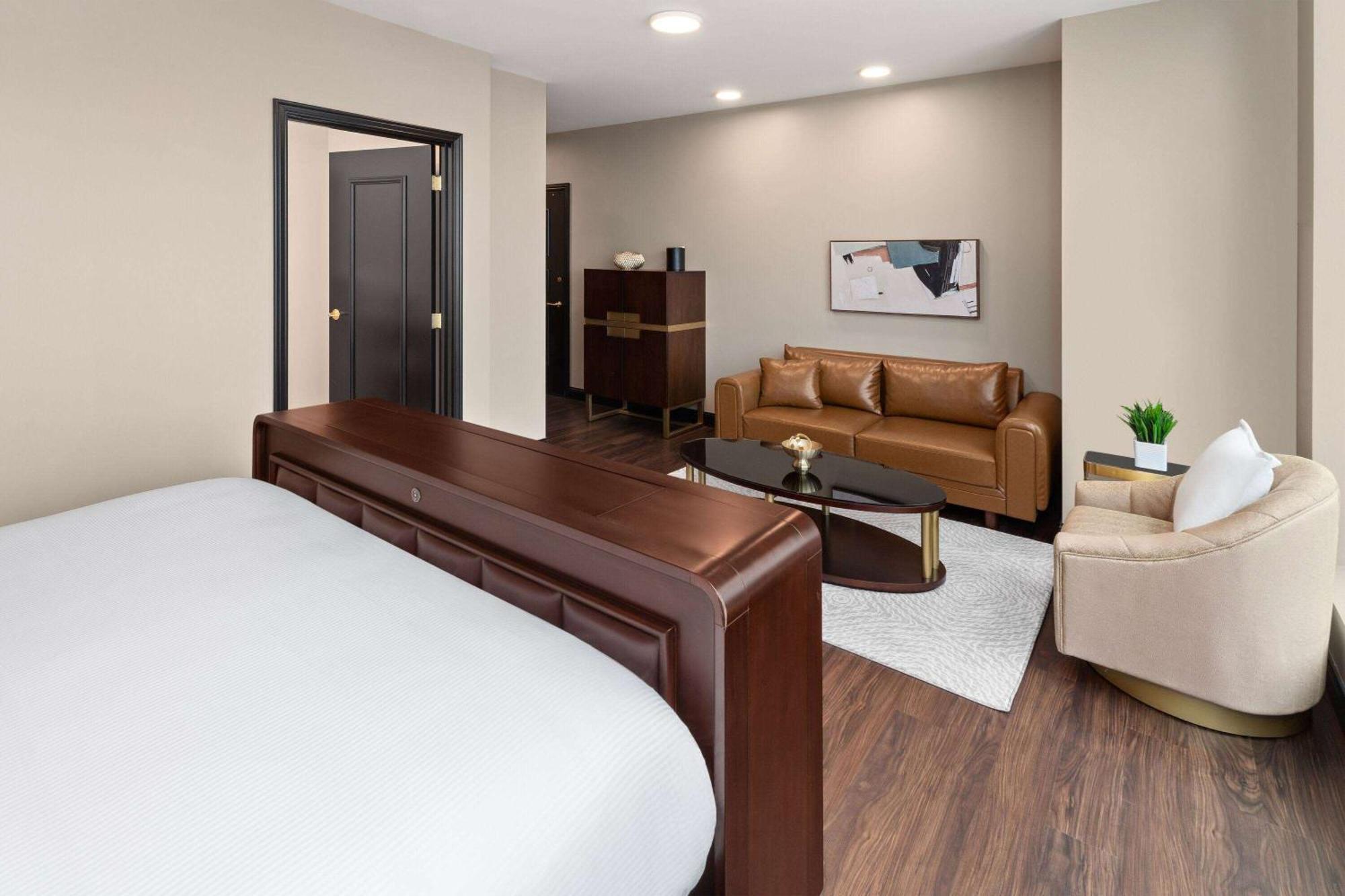 Legacy Hotel, Trademark Collection By Wyndham Green Bay Extérieur photo