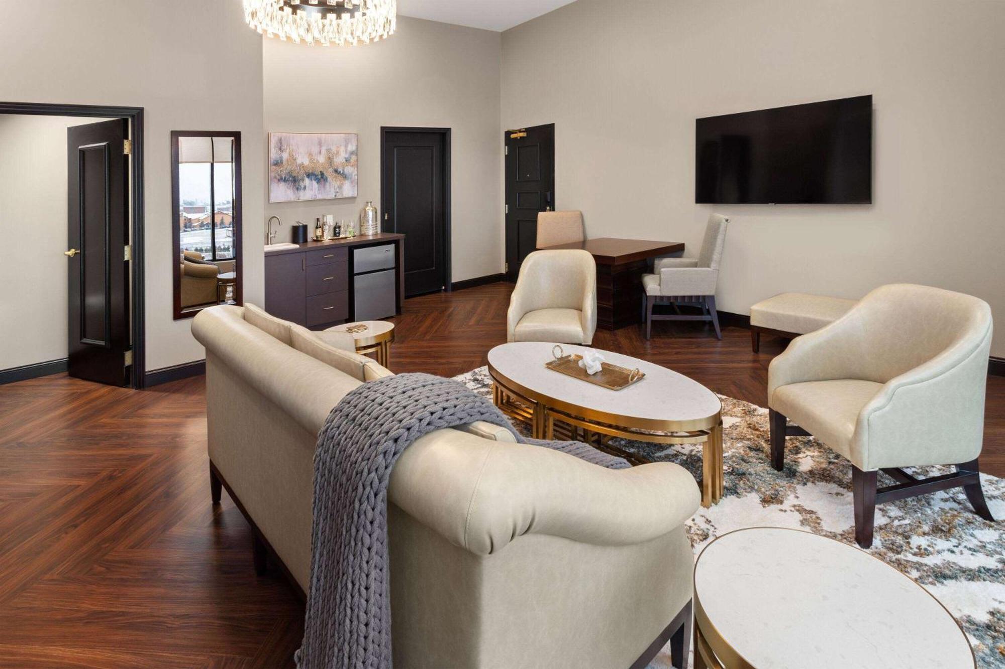 Legacy Hotel, Trademark Collection By Wyndham Green Bay Extérieur photo