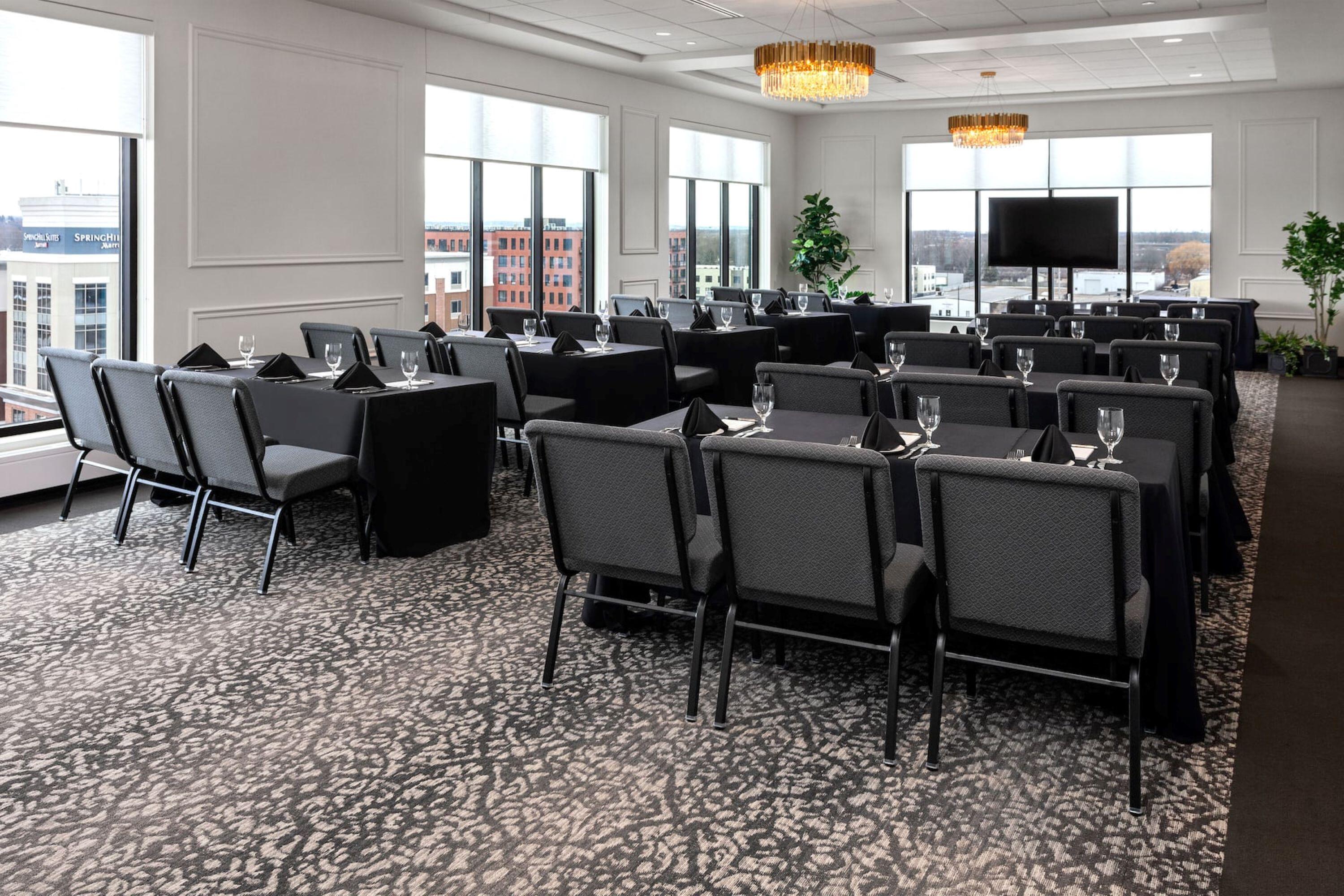 Legacy Hotel, Trademark Collection By Wyndham Green Bay Extérieur photo